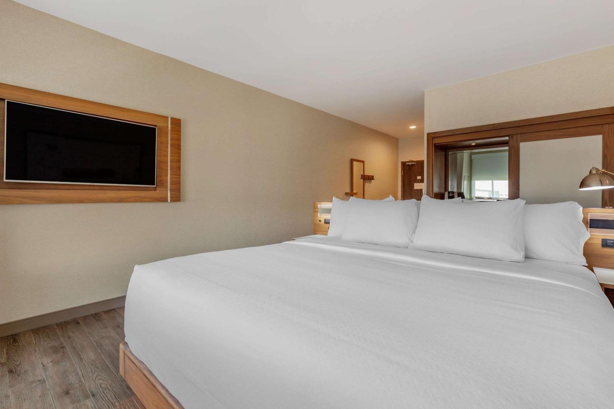 Cambria Hotel Richardson - Dallas Bagian luar foto