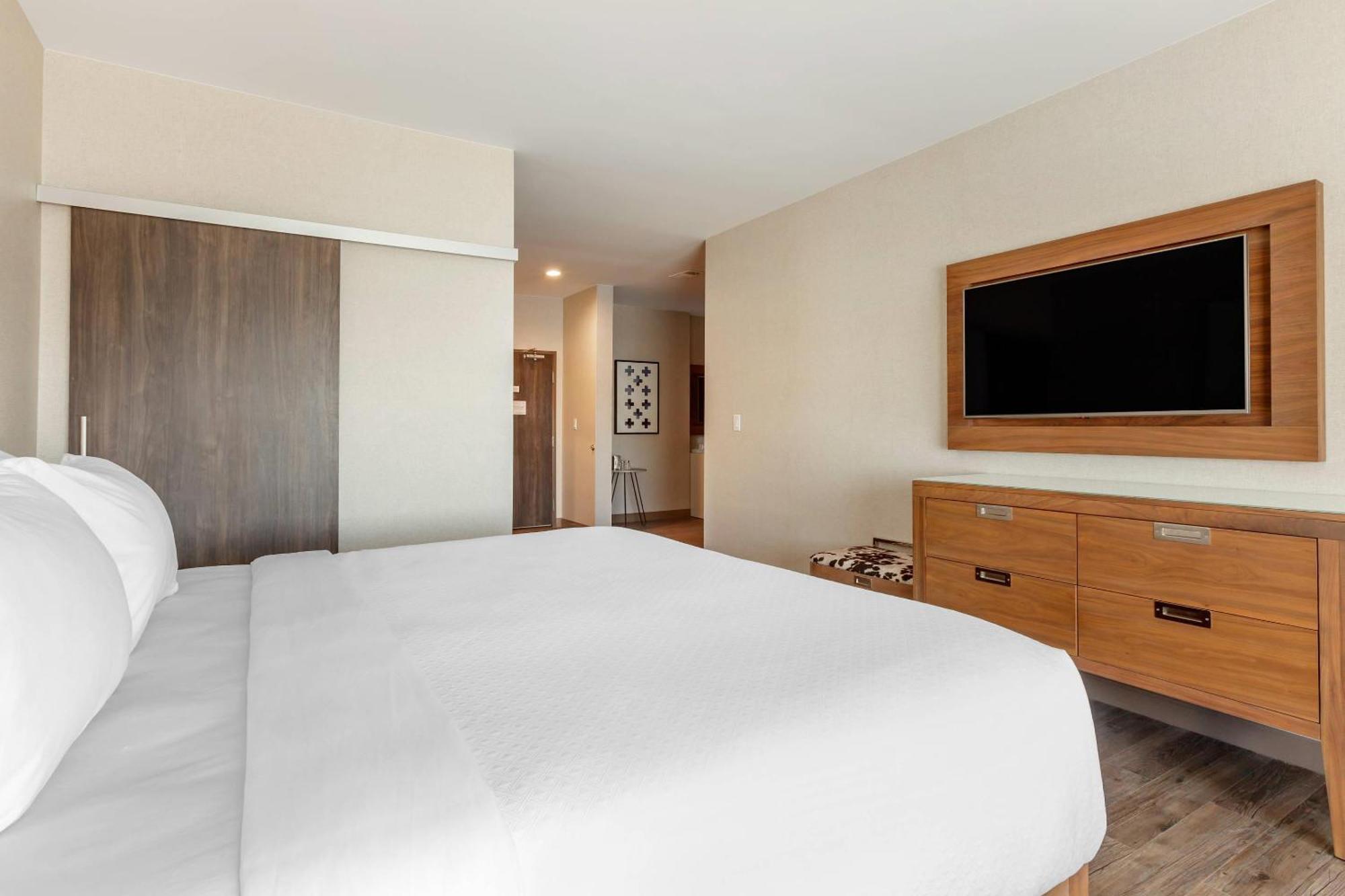 Cambria Hotel Richardson - Dallas Bagian luar foto